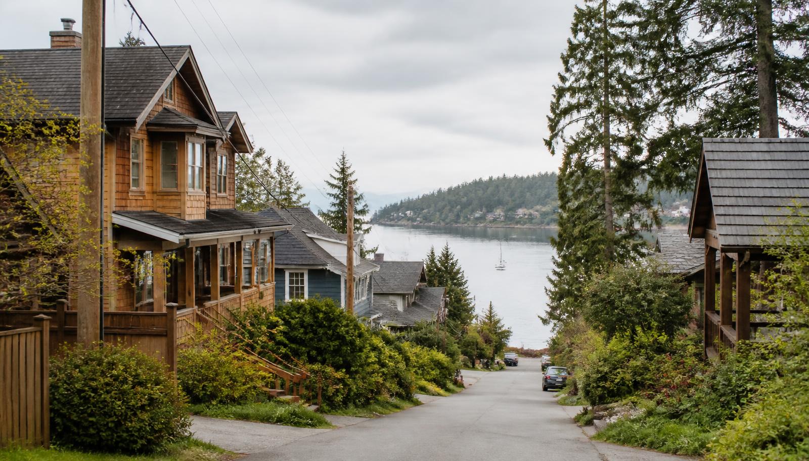 Coastal street of homes on Vancouver Island near Ladysmith, British Columbia